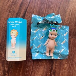 Sonny Angel “Animal Version 4” Series- Peacock